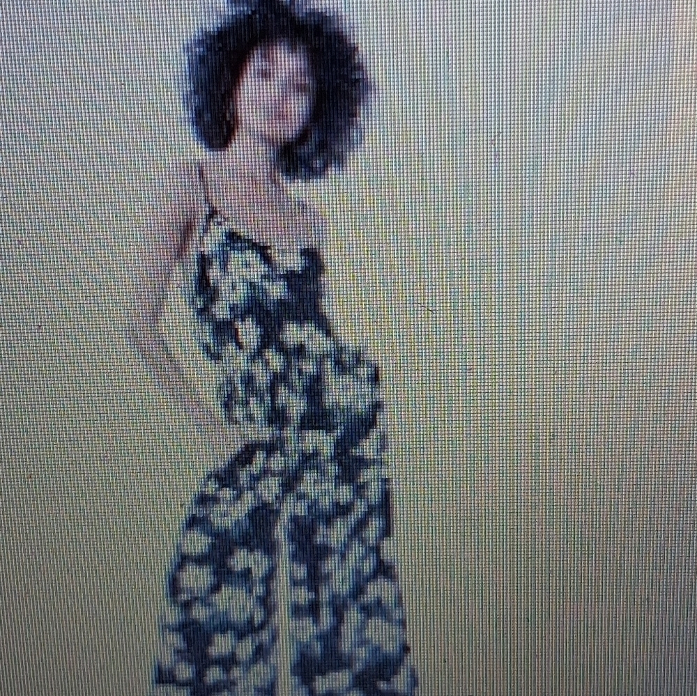 Aeropostale Floral Print Cropped Jumpsuit  Size L